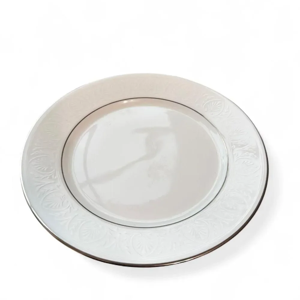 Lenox Debut Collection Hannah Platinum brand new - TWO PLATES